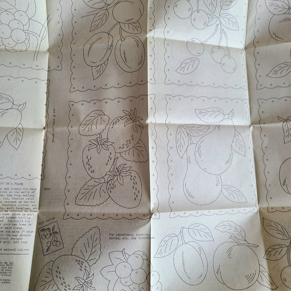 Vintage Aunt Martha's Hot Iron Transfers. - Picture 8 of 8